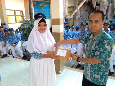 Juara 2 Kreasi Hijab