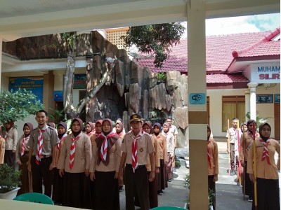 foto bersama bapak kepala sekolah