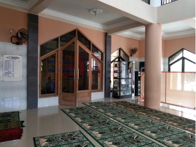 masjid sekolah