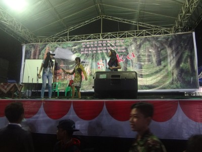 Penampilan Siswi SMP Muhammadiyah 5 Siliragung dalam Menyanyikan tembang Using