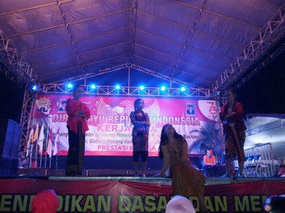 TEATER SUMINTEN EDAN