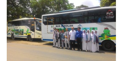 Bus  Sekolah