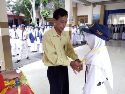 juara-tiga-lari-jauh-putri