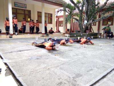 Pelatihan Tiarap Siswa Tangkas Putra