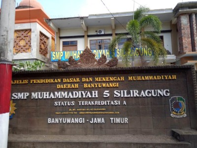 papan nama smp