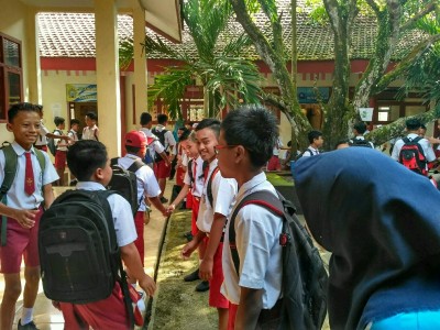 perkenalan-antarsiswa-baru