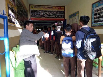 kemeriahan-sekolah-menyambut-bakal-calon-siswa